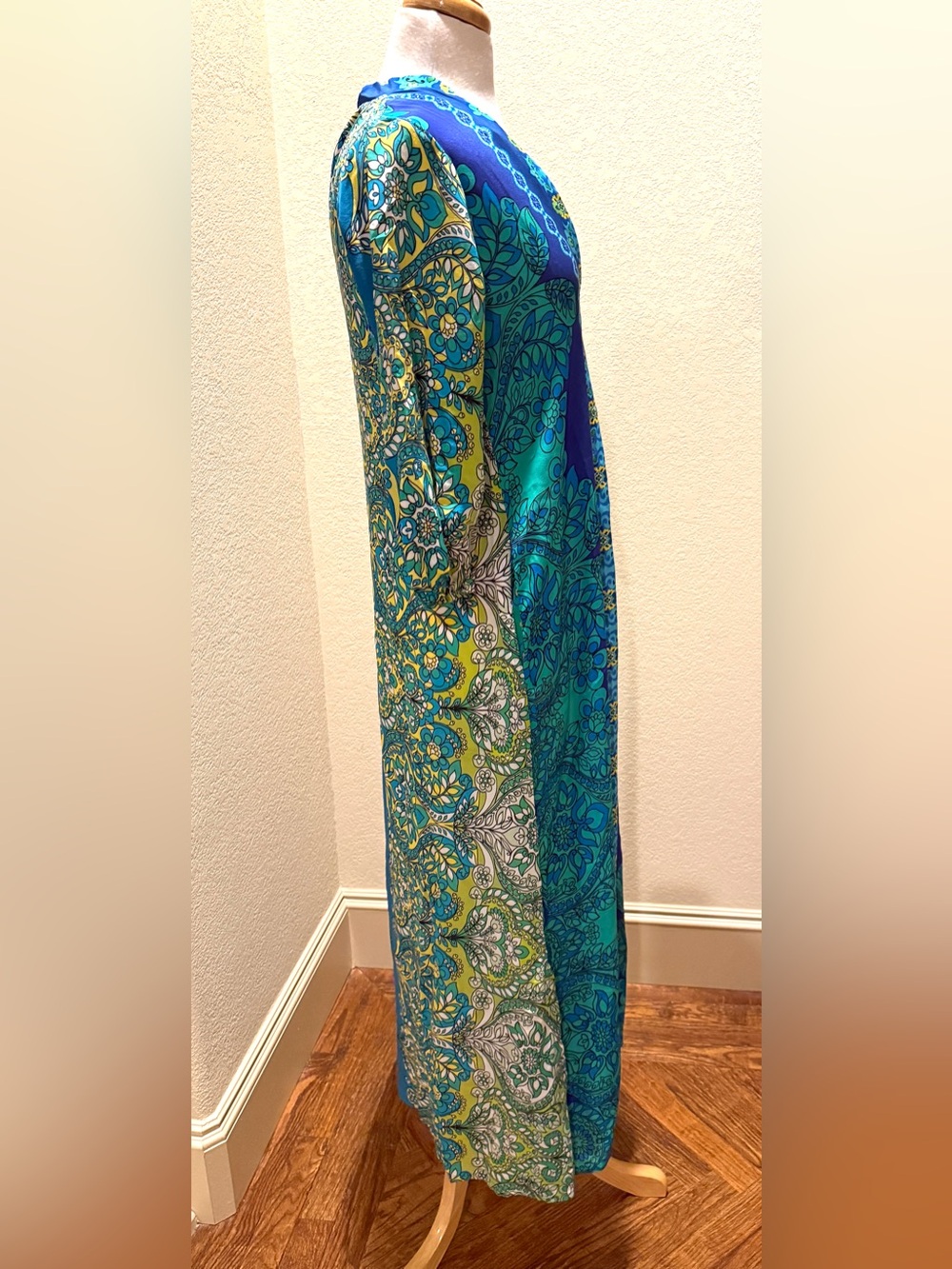 Johnny Was Kahinu 100% Silk Maxi Dress Kaftan Blue Green Floral XS NEW - Picture 10 of 14
